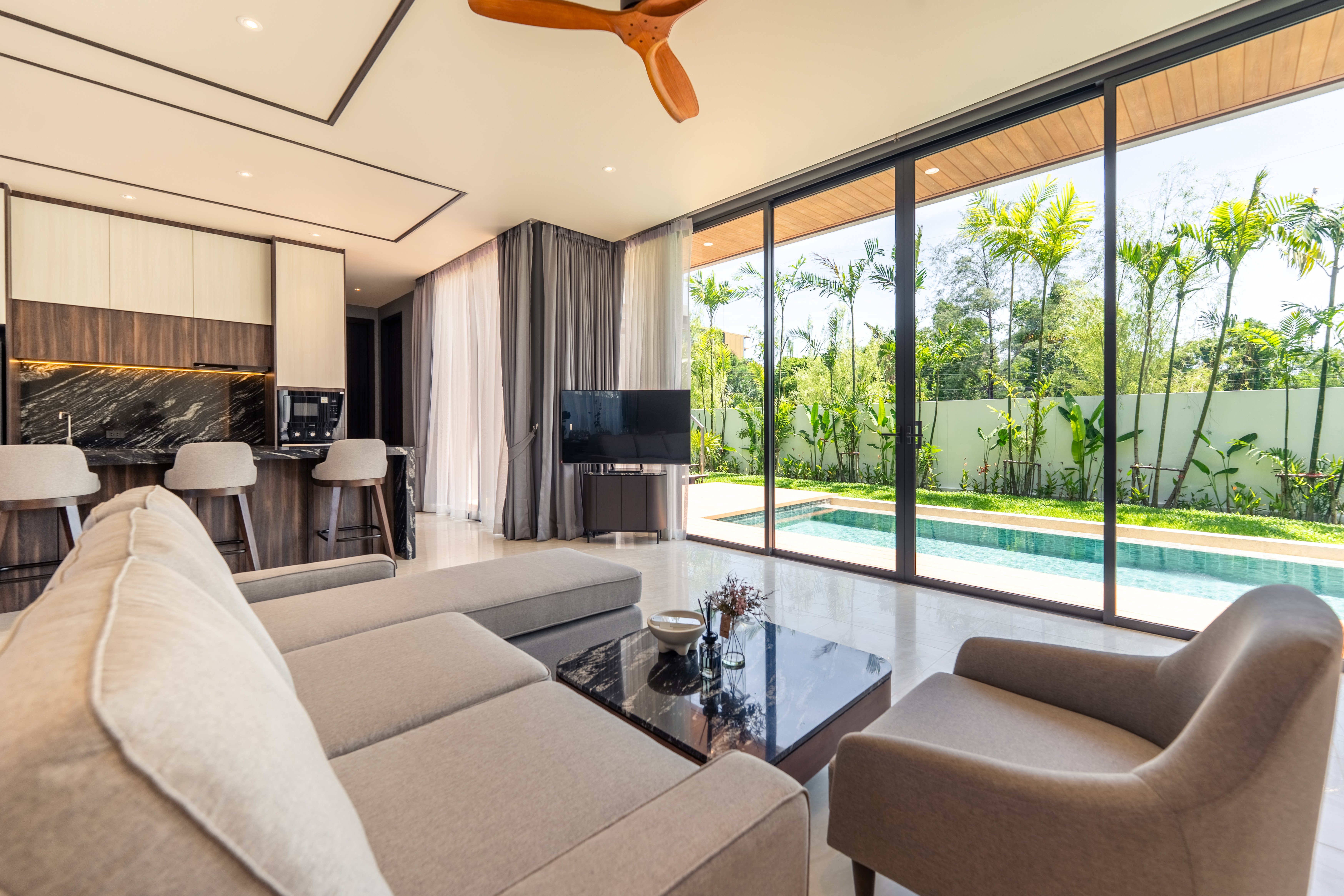 The Ozone Grand Residences 30